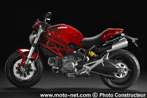 Premières nouveautés Ducati 2011 : du sport et du confort !  Nouvea19