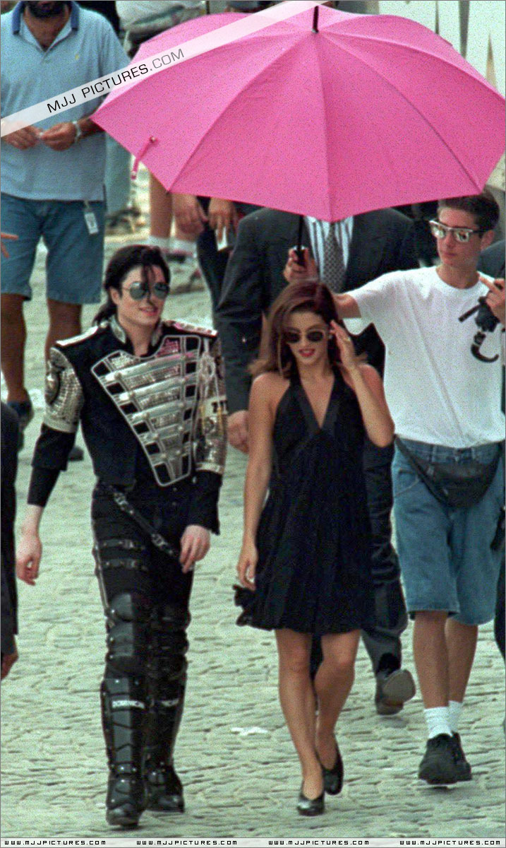 Michael Jackson e Lisa Marie Presley - Pagina 3 04910