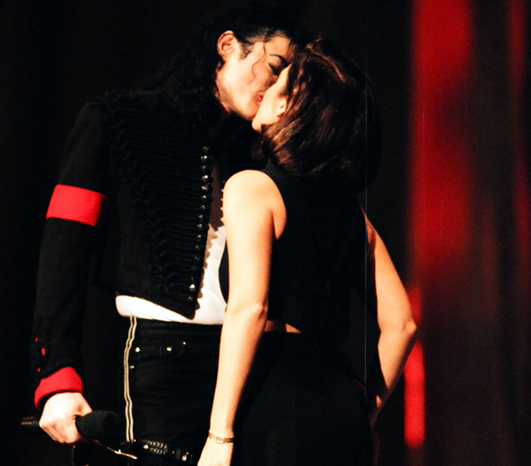 Michael Jackson e Lisa Marie Presley - Pagina 3 25_mic10
