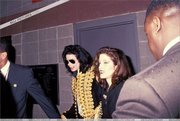 Michael Jackson e Lisa Marie Presley - Pagina 2 58443_11