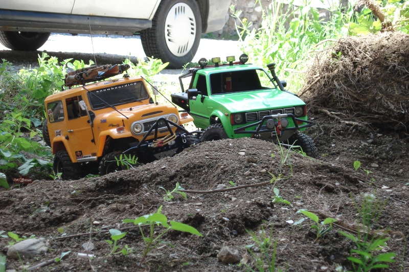 [ SCX10 Axial ] the green hilux   ( long métrage boue  randonnée avec grotte ) - Page 4 Dsc06062