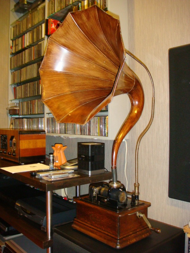 Do you have a Vintage Audio Equipment? Edison10