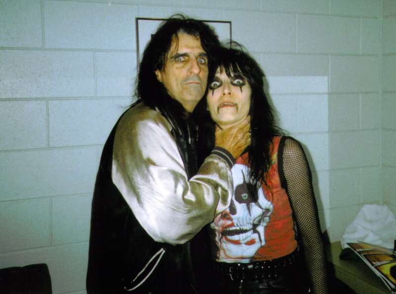 Photos of me and Alice Cooper 04010