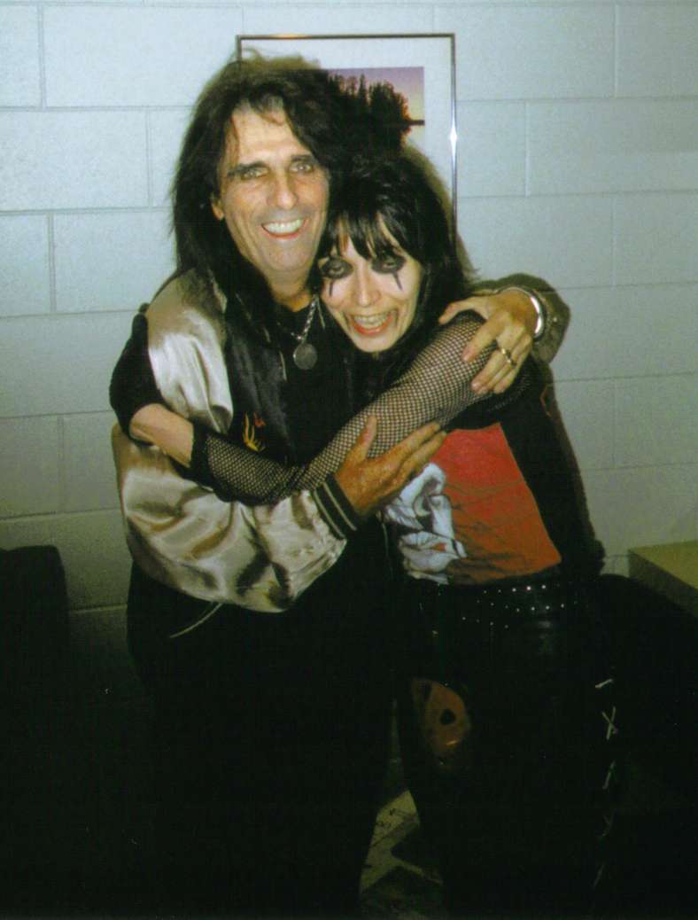 Photos of me and Alice Cooper 04110