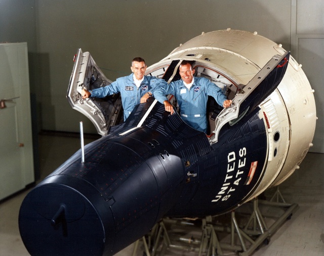 Photos rares et/ou originales, de préférence inédites sur le forum Gemini12