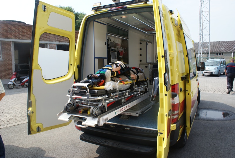 SI Soignies: Nouvelle ambulance Mercedes Sprinter + photoS Dsc01319