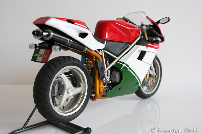 Ducati 916 'Tricolore' Img_6314