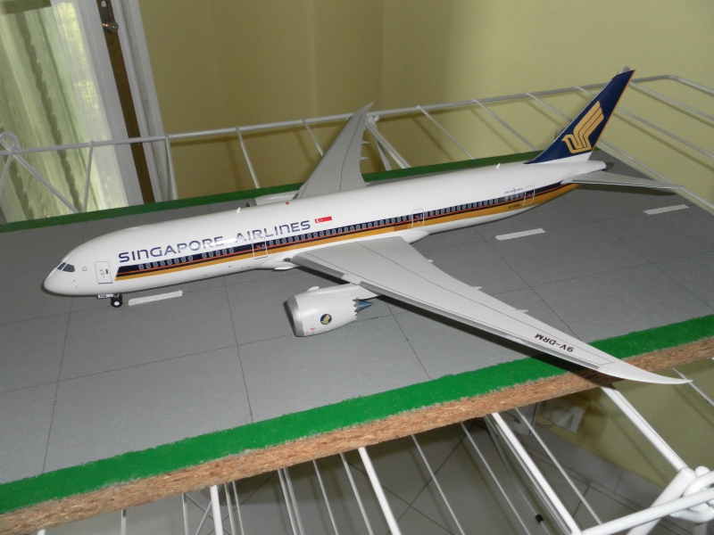 Boeing 787-9 de Singapore airlines kit zveda 1/144 et decals f decal  Sam_0035