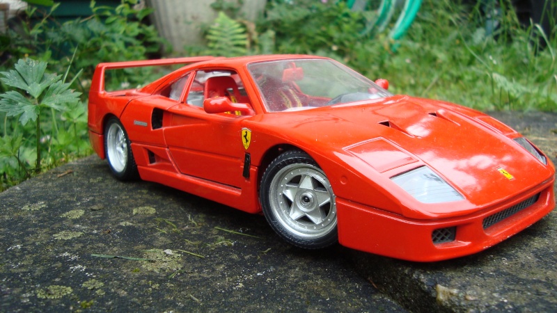 [1/18 de série] Ferrari F40 -Burago- 08510