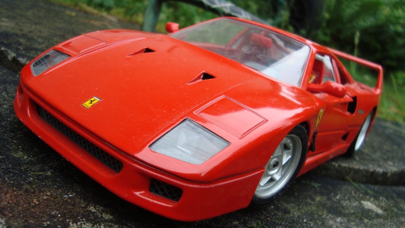 [1/18 de série] Ferrari F40 -Burago- 08610