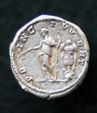 Le médailler de Caligula de Lugdunum - Page 4 Img_7917