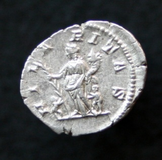 Le médailler de Caligula de Lugdunum - Page 4 Img_7919