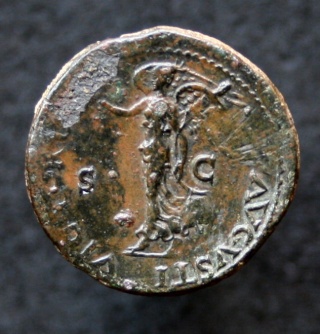 Le médailler de Caligula de Lugdunum - Page 4 Img_7923