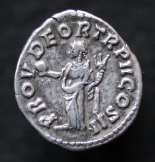 Le médailler de Caligula de Lugdunum - Page 6 Img_8219