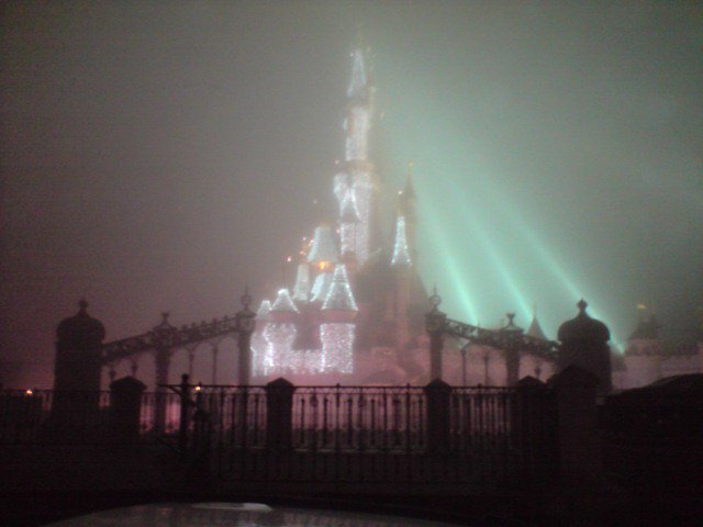 Vos photos nocturnes de Disneyland Paris - Page 37 20785310