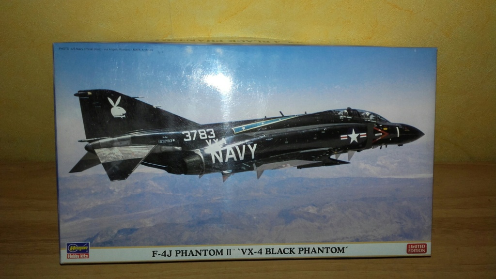 [HASEGAWA] McDONNELL F-4J PHANTOM II VX4 BLACK  PHANTOM Réf 01926 20160912