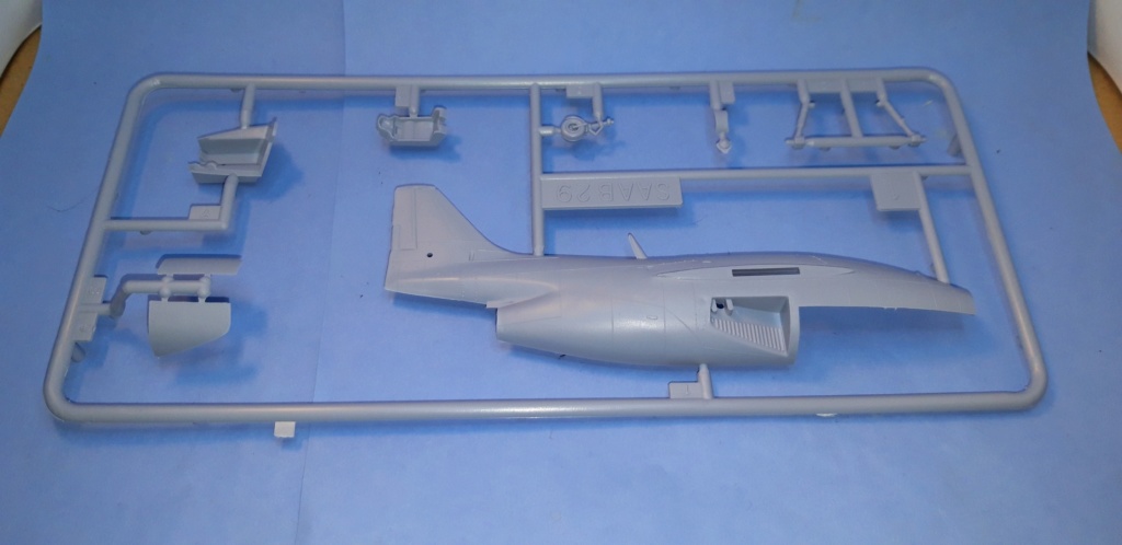 SAAB J-29 TUNNAN 1/72ème Réf 80260 20181149