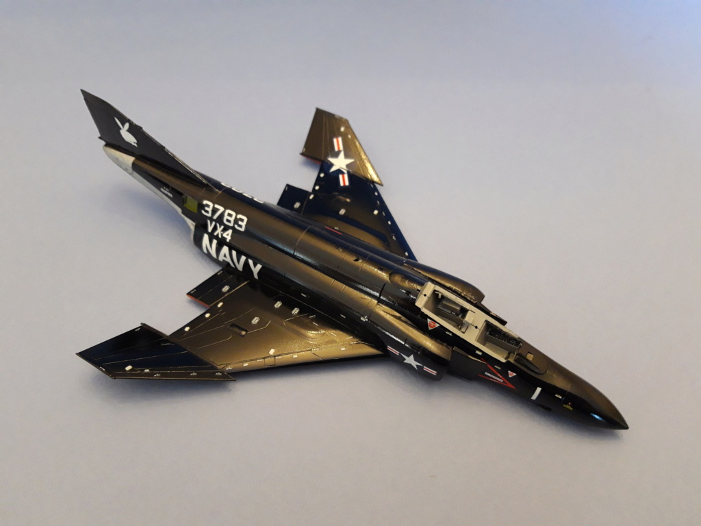 [HASEGAWA] McDONNELL F-4J PHANTOM II VX4 BLACK  PHANTOM Réf 01926 - Page 2 20210516