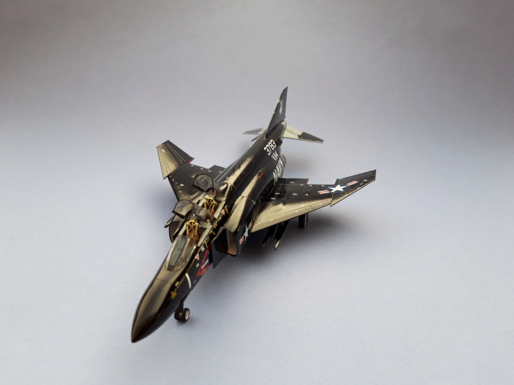 [VITRINE" Voler c'est mieux en double"] - Phantom II  F-4J 1/72 Hasegawa VX-4  20210526