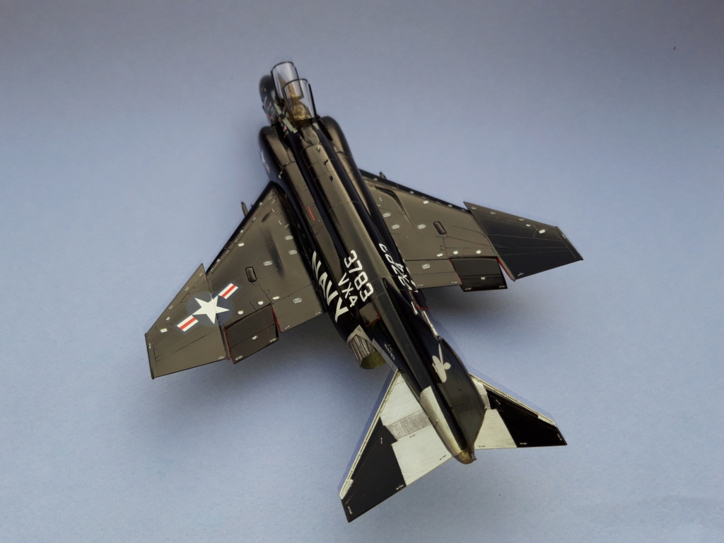 [VITRINE" Voler c'est mieux en double"] - Phantom II  F-4J 1/72 Hasegawa VX-4  20210539