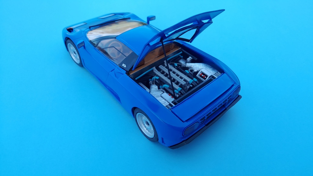 Bugatti EB110 Heller au 1/24 20230825