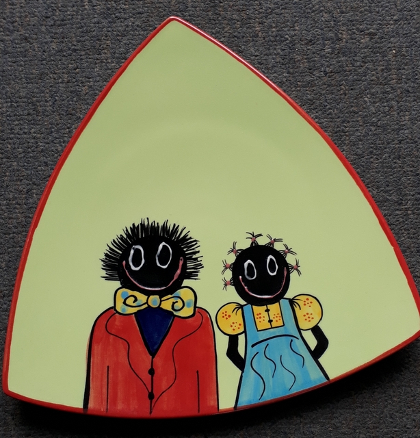 Temuka controversial golliwog ware 11-tem10