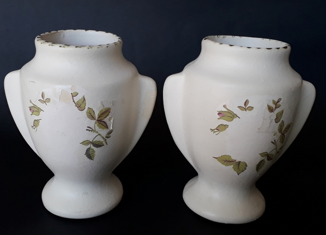 Salisbury/Royal Oak scrollware and vases 51-sal10