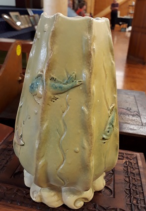 The beautiful fish vase - Oakpot can you help please Salisb10