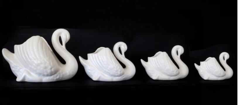 Studio Ceramics swans and dimensions Studio26