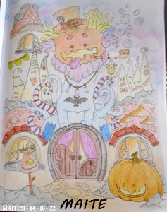  Défi d'octobre 2022 : Un colo sur le thème d'Halloween mais en version pastel - Page 5 Maitz123