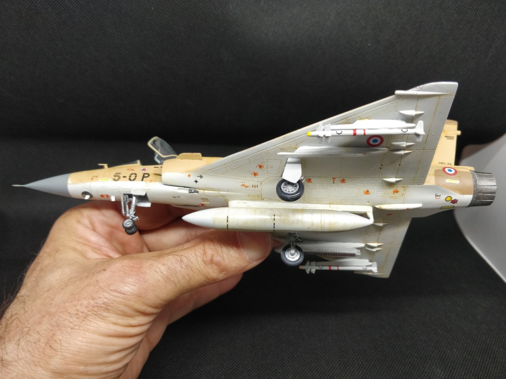 [GB Guerre du Golf] Mirage 2000C Italeri 1/72 Img_1175