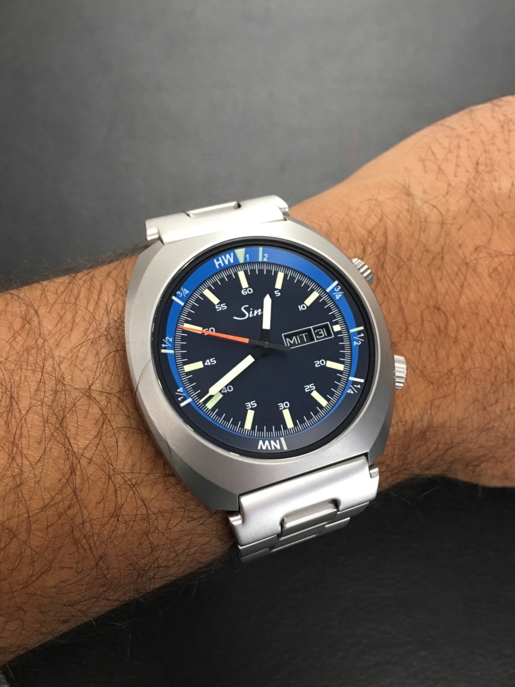 ****La montre du jour ! vol. 36**** - Page 16 07a2aa10