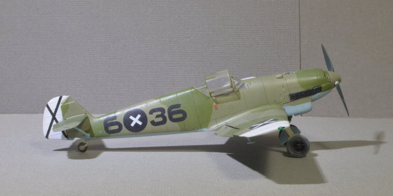 Doué mais peut mieux faire : Bf 109 B2 - Maquette Dora Wings - 1/72 Bf_10955