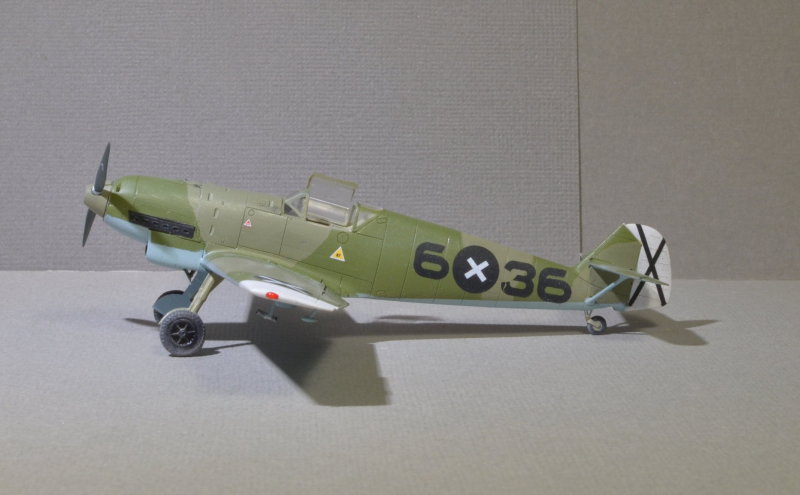 Doué mais peut mieux faire : Bf 109 B2 - Maquette Dora Wings - 1/72 Bf_10956