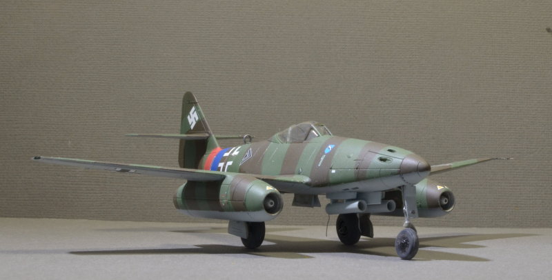 Une hirondelle façon zèbre : le Me 262 A1a de Rudolf Sinner - Maquette Airfix - 1/72 Me_26250