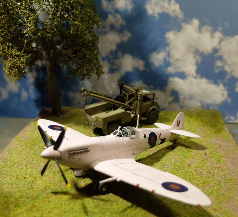 Je vous jure monsieur l'agent, je n'ai pas bu - Spitfire FR Mk IXc - Eduard 1/72 Spitfi16