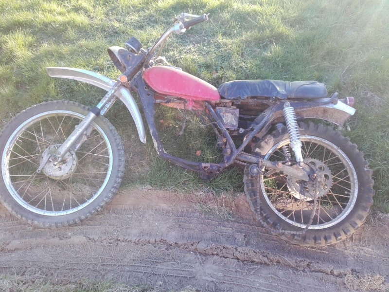 2ème Restauration, 125 suzuki Ts A 1976 Receiv13