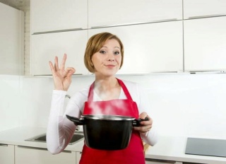 8 نصائح مطبخية بسيطة تجعل حياتك أسهل 11996315