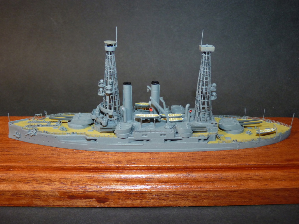 USS Idaho - BB 24 1/700 Samek - Page 2 P1110984
