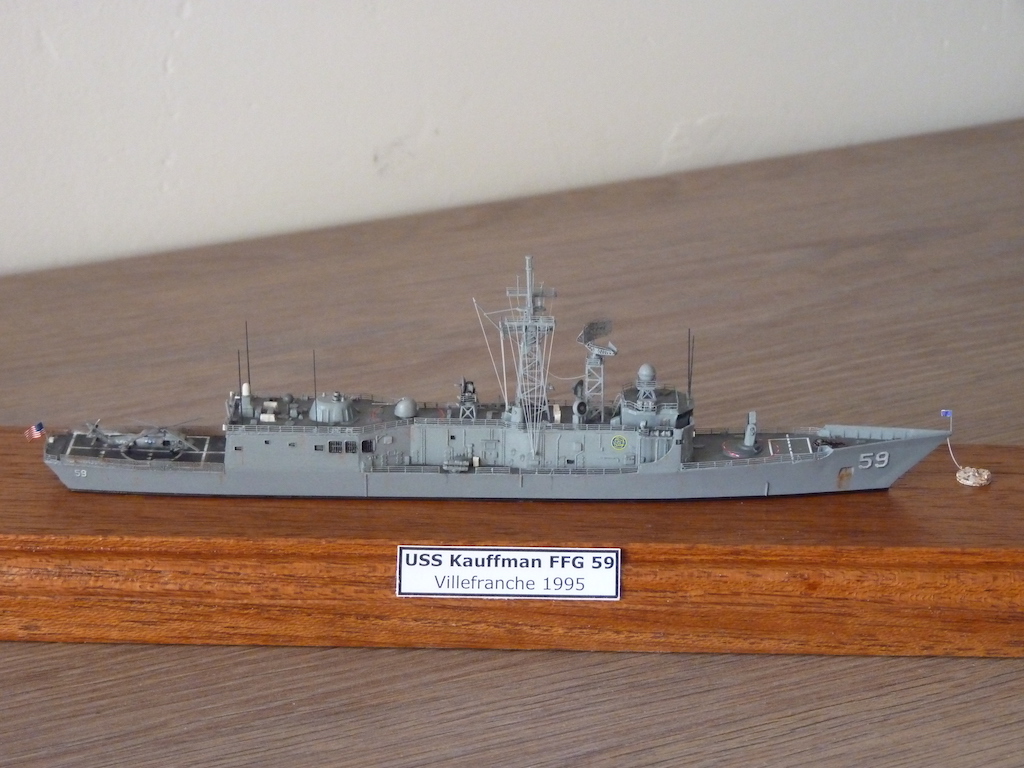 Mes maquettes US Navy - Page 3 P1120123