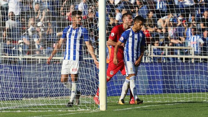 ASI VIERON LOS PERIODICOS EL RECRE 1-CF FUENLABRADA 1 12187