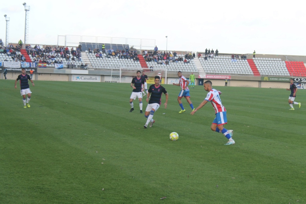 ASI VIERON LOS PERIODICOS EL ALGECIRAS CF 0-RECREATIVO 0 18233