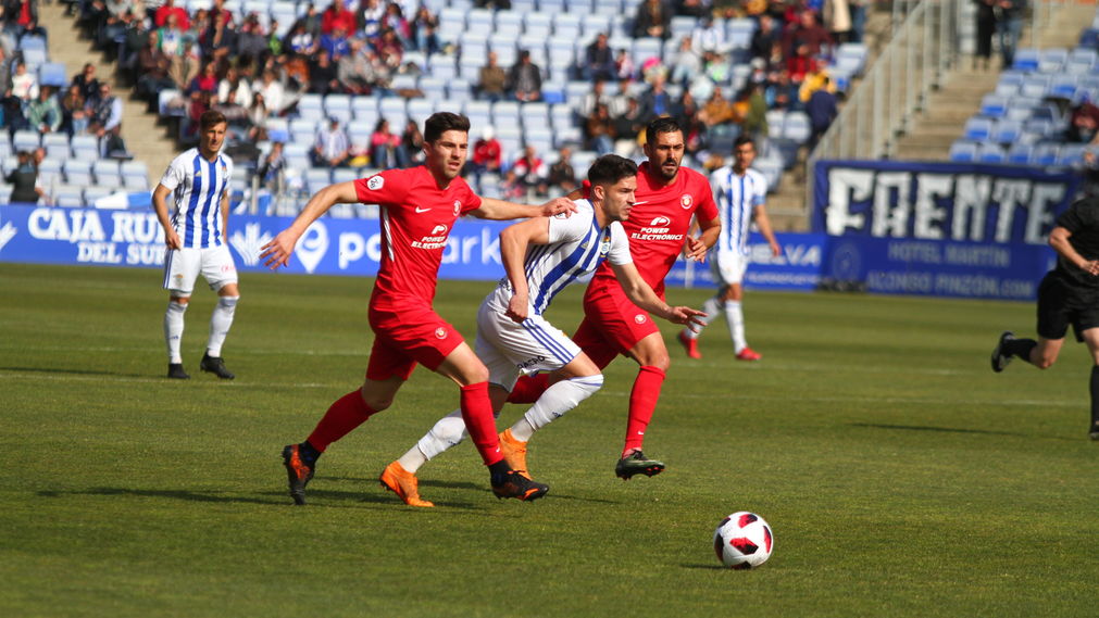 ASI VIERON LOS PERIODICOS EL RECRE 0-UD IBIZA 0 1887