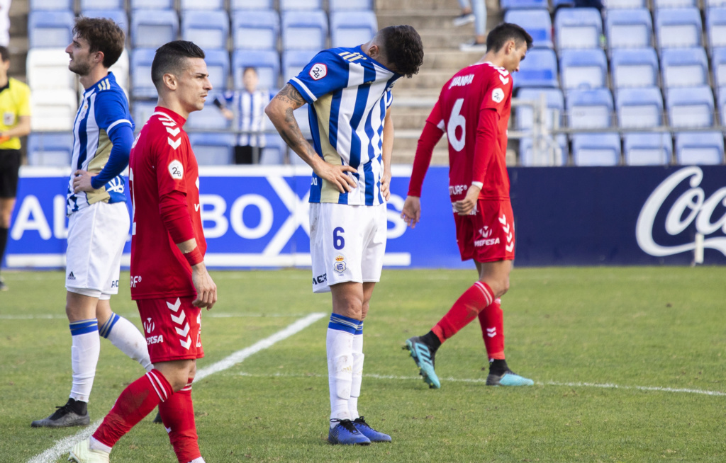 ASI VIERON LOS PERIODICOS EL RECRE 0-R.MURCIA 0 21184