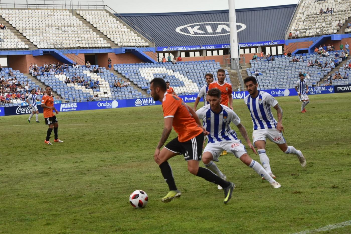 ASI VIERON LOS PERIODICOS EL RECRE 0-CARTAGENA 0 2417