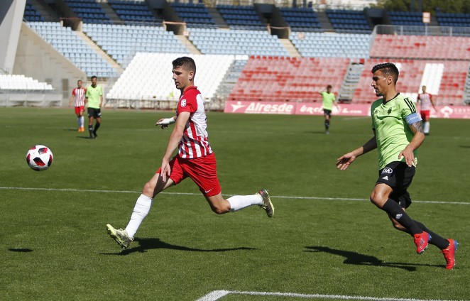 ASI VIERON LOS PERIODICOS EL UD ALMERIA B 1-RECRE 2 2777