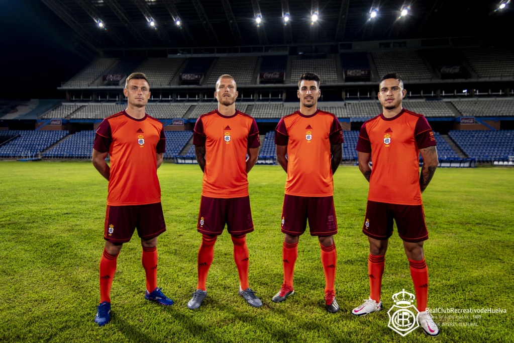 EQUIPACIONES RECREATIVO DE HUELVA TEMPORADA 2020/2021 Egczrb10