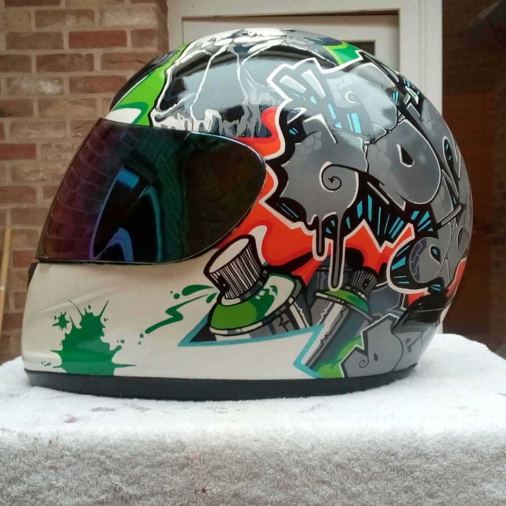 [aérographe, Posca] Customisation Casque12