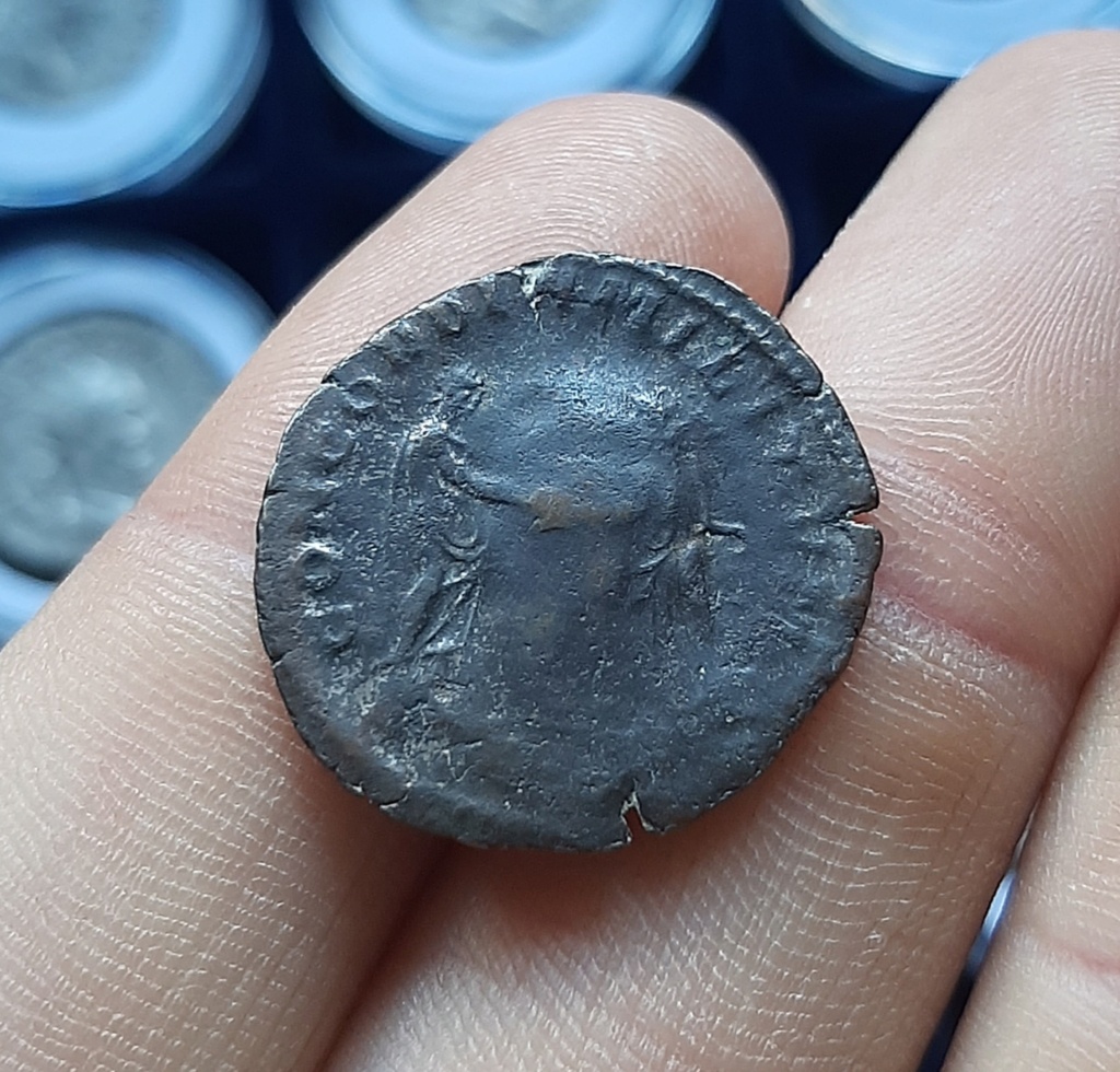 Antoniniano de Aureliano. Error moneda híbrida reverso doble CONCORDIA MILITUM. Siscia, 274 20220713