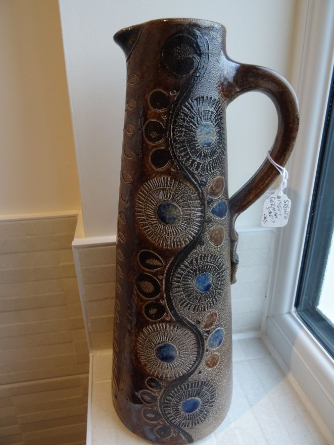 12" high jug I picked up with signature Image017